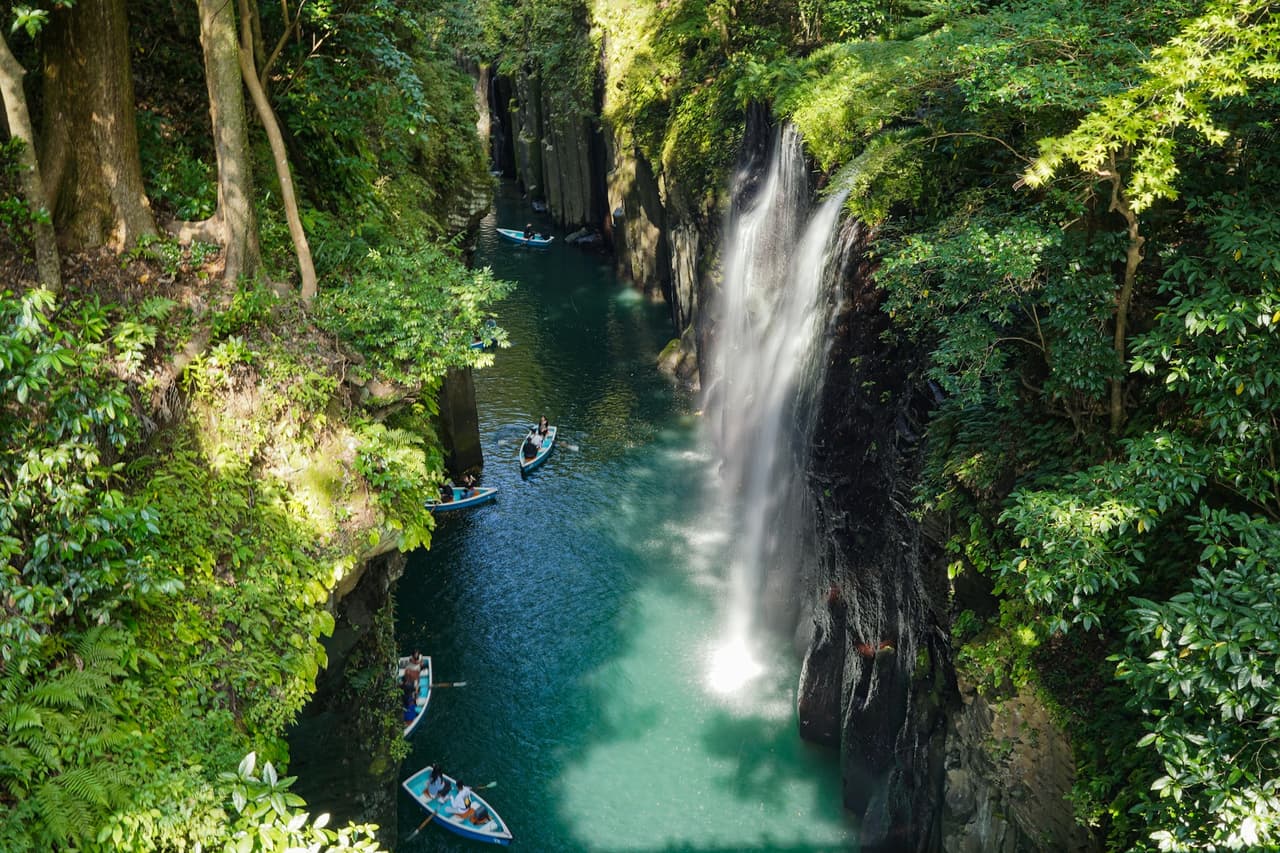 ช่องแคบทาคาจิโฮะ (Takachiho Gorge)