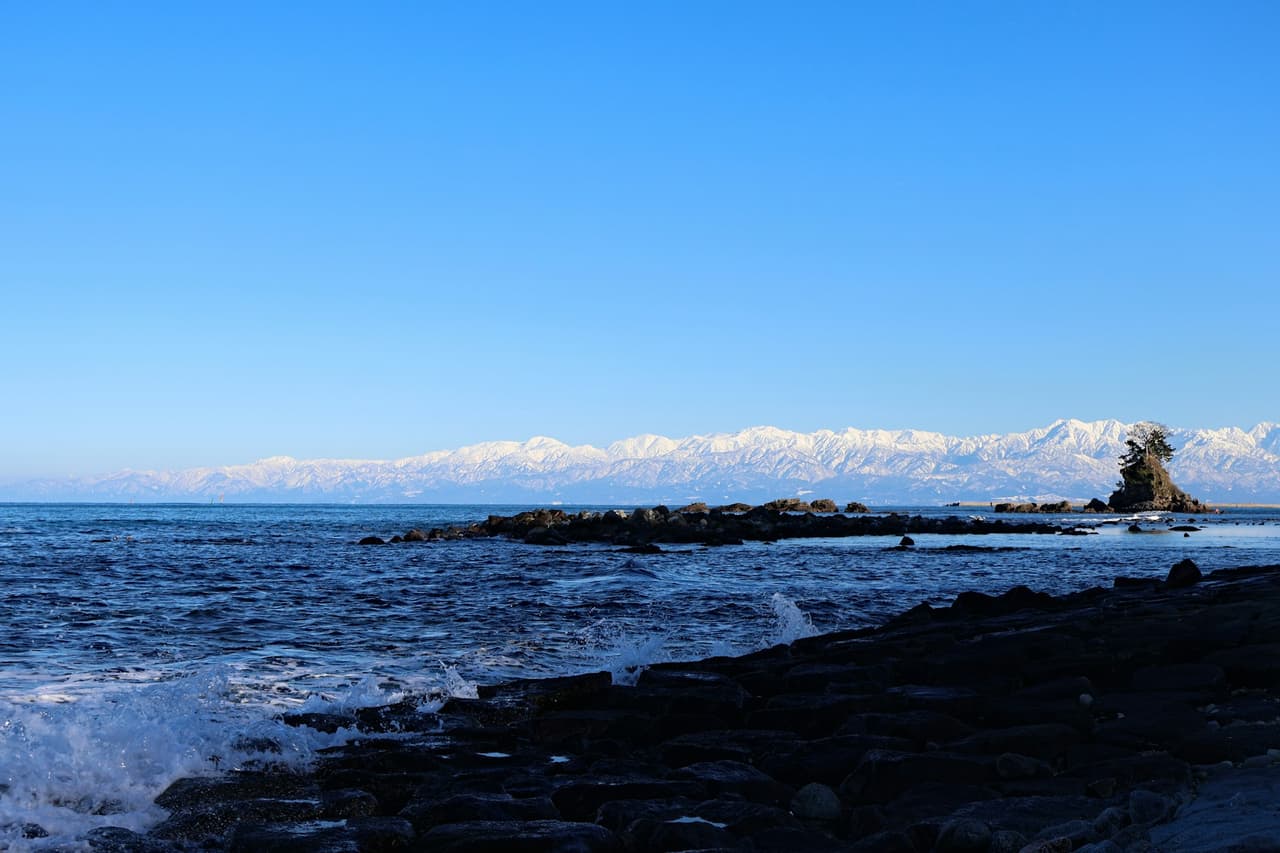 จุดชมวิวชายฝั่งอามาฮาราชิ (Amaharashi Coast)