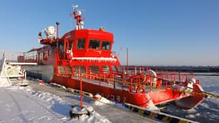 ล่องเรือตัดน้ำแข็งมอนเบ็ทสึ (Monbetsu Icebreaker Cruise / Garinko II)