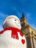 ตุ๊กตาหิมะยักษ์หมู่บ้านหิมะ (Snow Town)