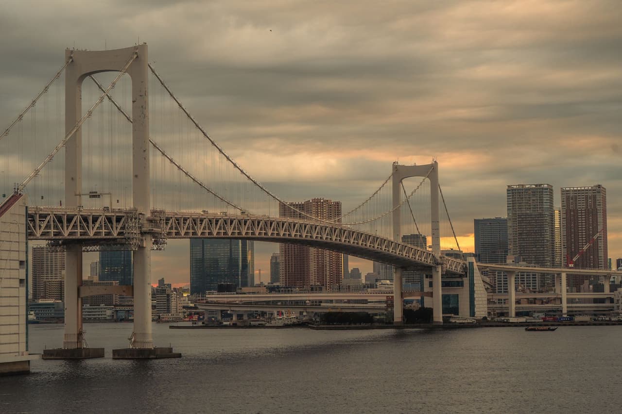 สะพานสายรุ้ง (Rainbow Bridge)